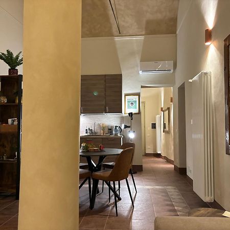 Appartamento L'Antica Colonna, In Centro Storico Parma Eksteriør billede